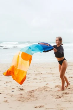 Lifeventure SoftFibre Recycled Towel - Giant