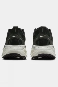 Nike Mens Vomero 18 Shoes