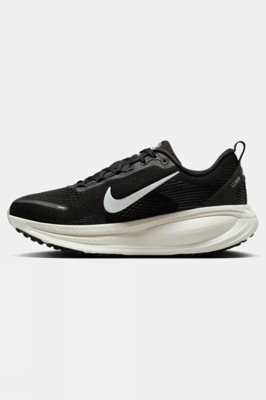 Nike Womens Vomero 18 Shoes