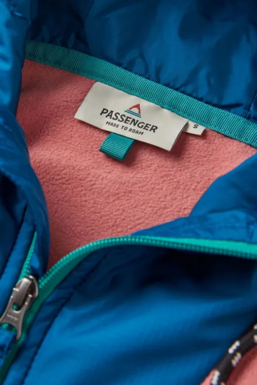 Passenger Womens Alexander Recycled Polar Hooded Fleece